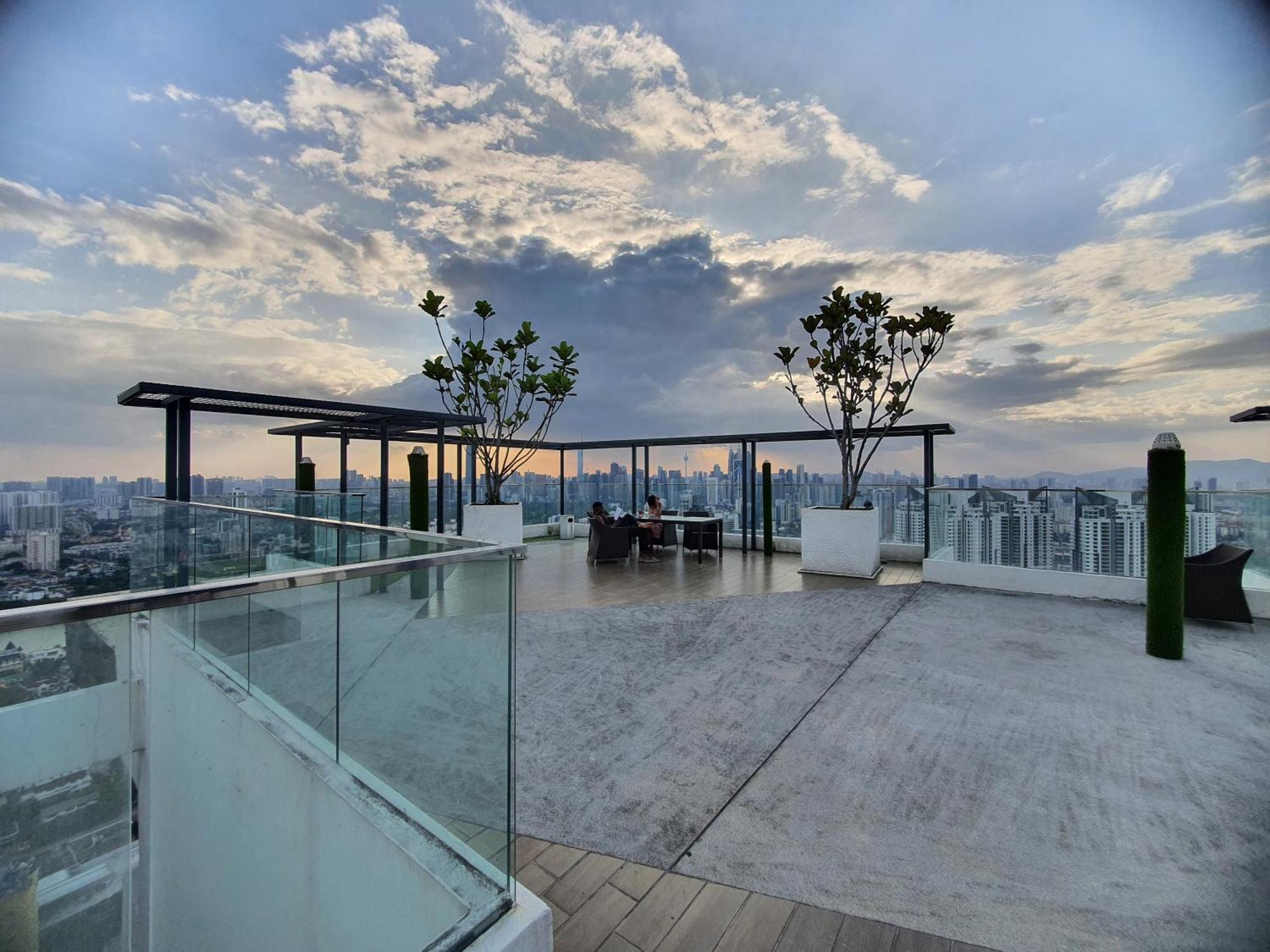 Reizz Residence By Luxury Suites Kuala Lumpur Dış mekan fotoğraf