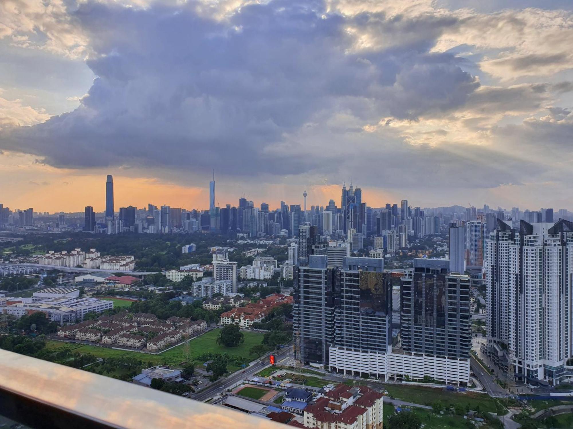 Reizz Residence By Luxury Suites Kuala Lumpur Dış mekan fotoğraf